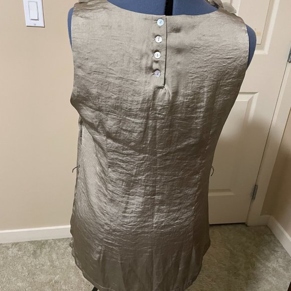 Elegant Sleeveless Gray Shirt - Picture 3 of 5